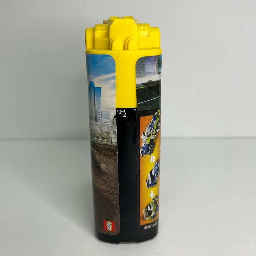 LEGO Racers: Lime Racer (8192) - Picture 3 of 4